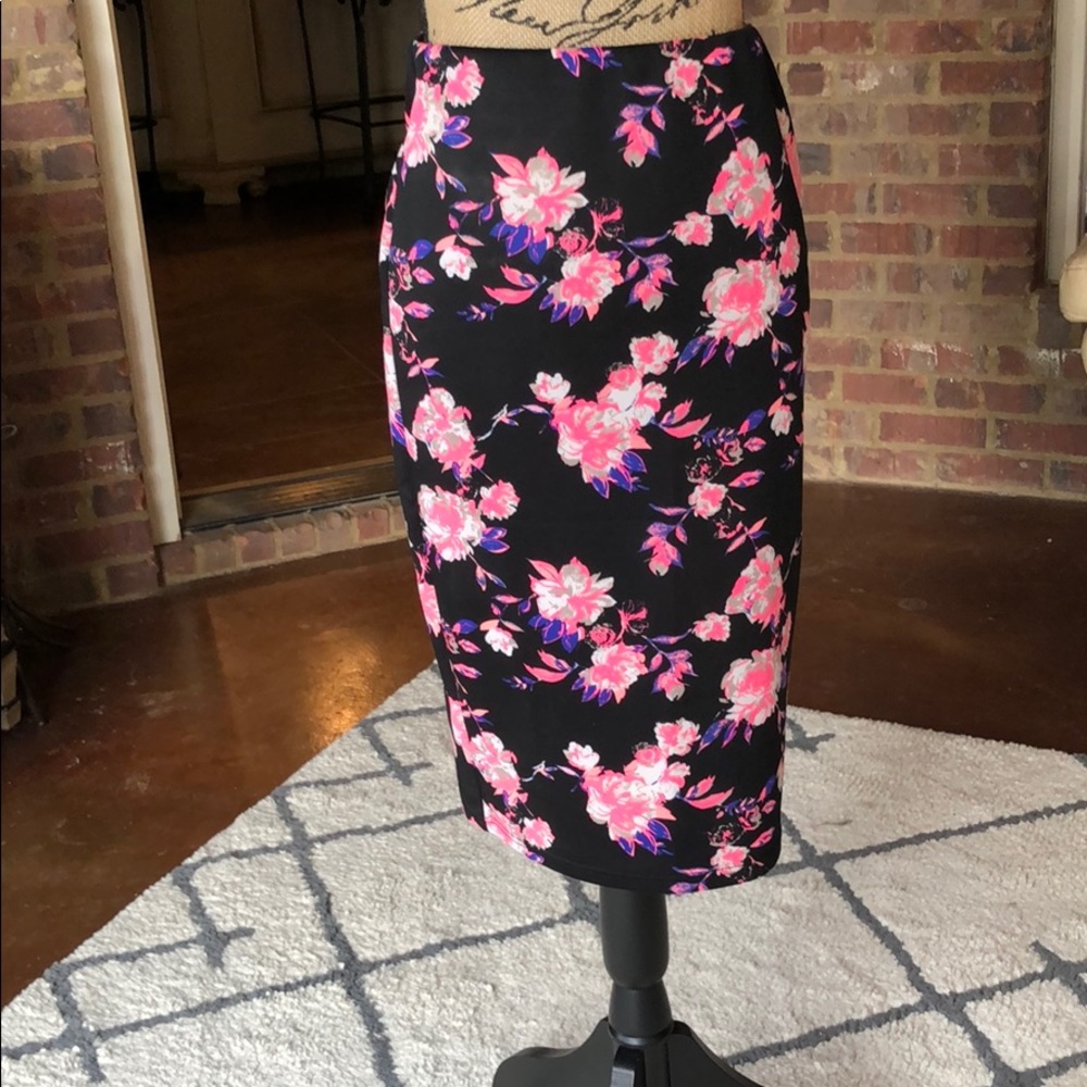 Super Cute Pencil Skirt